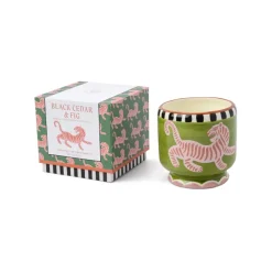 Sélectionné par Fleux Bougie parfumée Adopo - Black Cedar u0026 Fig > Bougies, Bougeoirs Et Allumettes