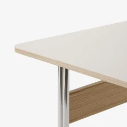 And Tradition Bureau Pavilion AV16 Linoleum Mushroom 4176 - Chêne / Pieds Chrome > Bureaux & Secrétaires