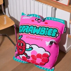 Omy Coussin géant gonflable - Air Strawbies > Enfant Jouets
