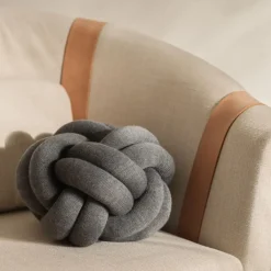 Design House Stockholm Coussin Knot > Coussins