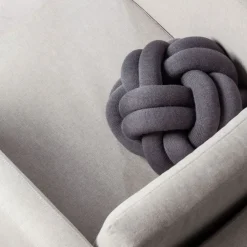 Design House Stockholm Coussin Knot > Coussins