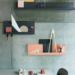 Muuto Etagère murale Folded Noir S > Etagères