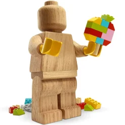 Sélectionné par Fleux Figurine Lego en bois - h 20 cm > Sculptures & Figurines