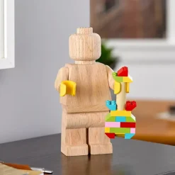 Sélectionné par Fleux Figurine Lego en bois - h 20 cm > Sculptures & Figurines