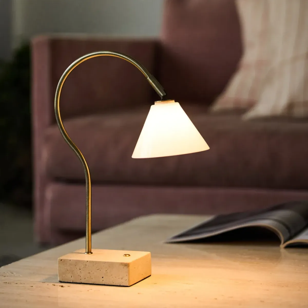 Sélectionné par Fleux Lampe de table sans fil Question > Lampes De Bureaux|Lampes De Table