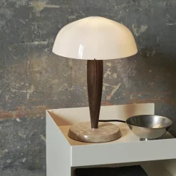 And Tradition Lampe à poser Herman SHY3 - Noyer u0026 Marbre Crème > Lampes De Table