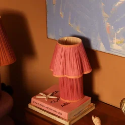 Doing Goods Lampe à poser Myra Silk Fuchsia > Lampes De Table