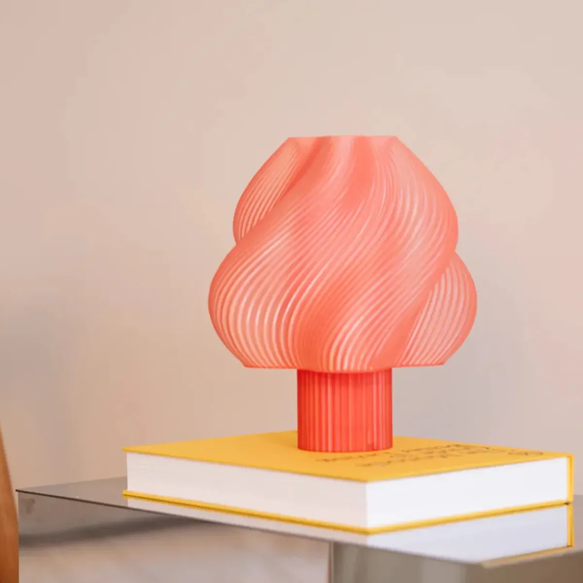 Crème Atelier Lampe Soft Serve Portable - Peach Sorbet > Lampes De Table