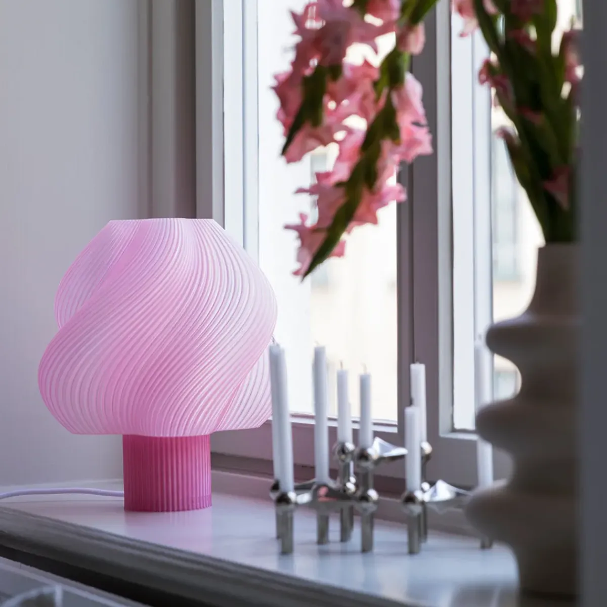 Crème Atelier Lampe Soft Serve - Rose Sorbet > Lampes De Table