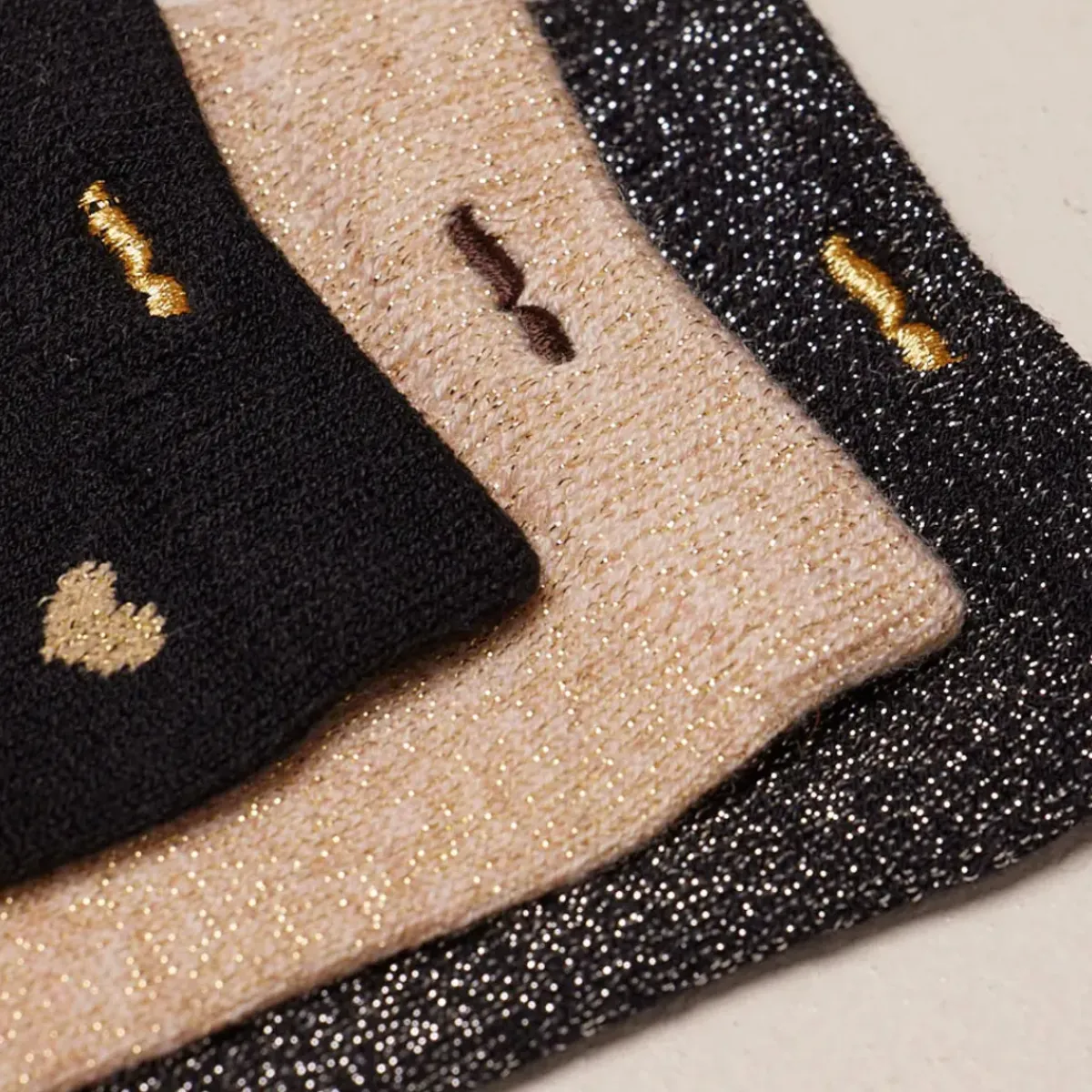 Sélectionné par Fleux Set de 3 chaussettes fantaisie - Petit Coeur Noir Doré > Femme Chaussettes|Chaussettes