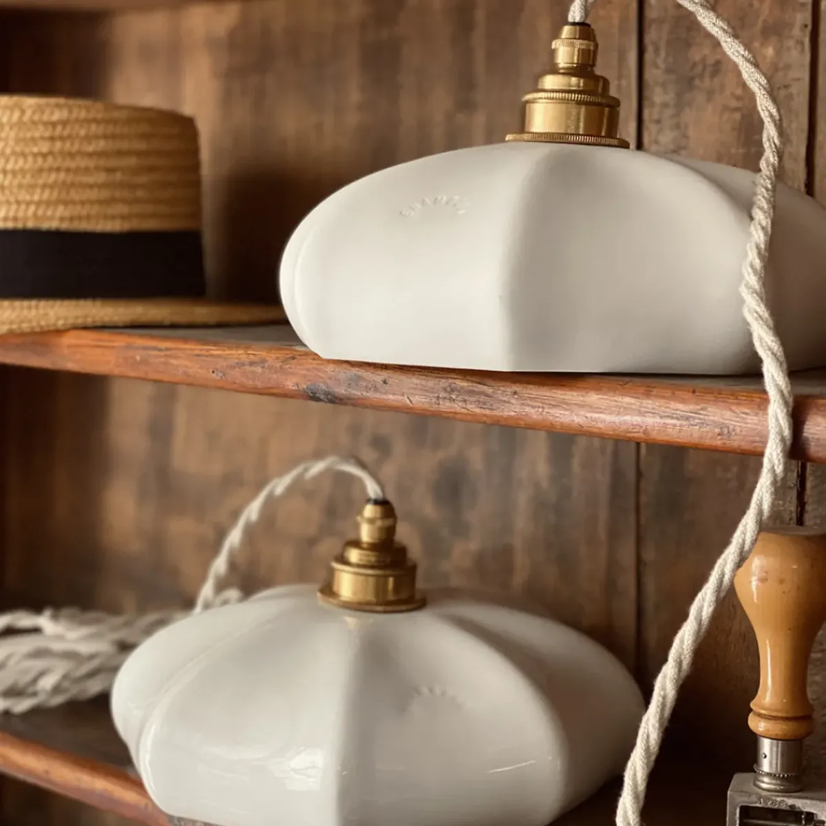 Enamoura Suspension Maria en porcelaine émaillée - Ø 24 cm > Fabriqué En France|Suspensions