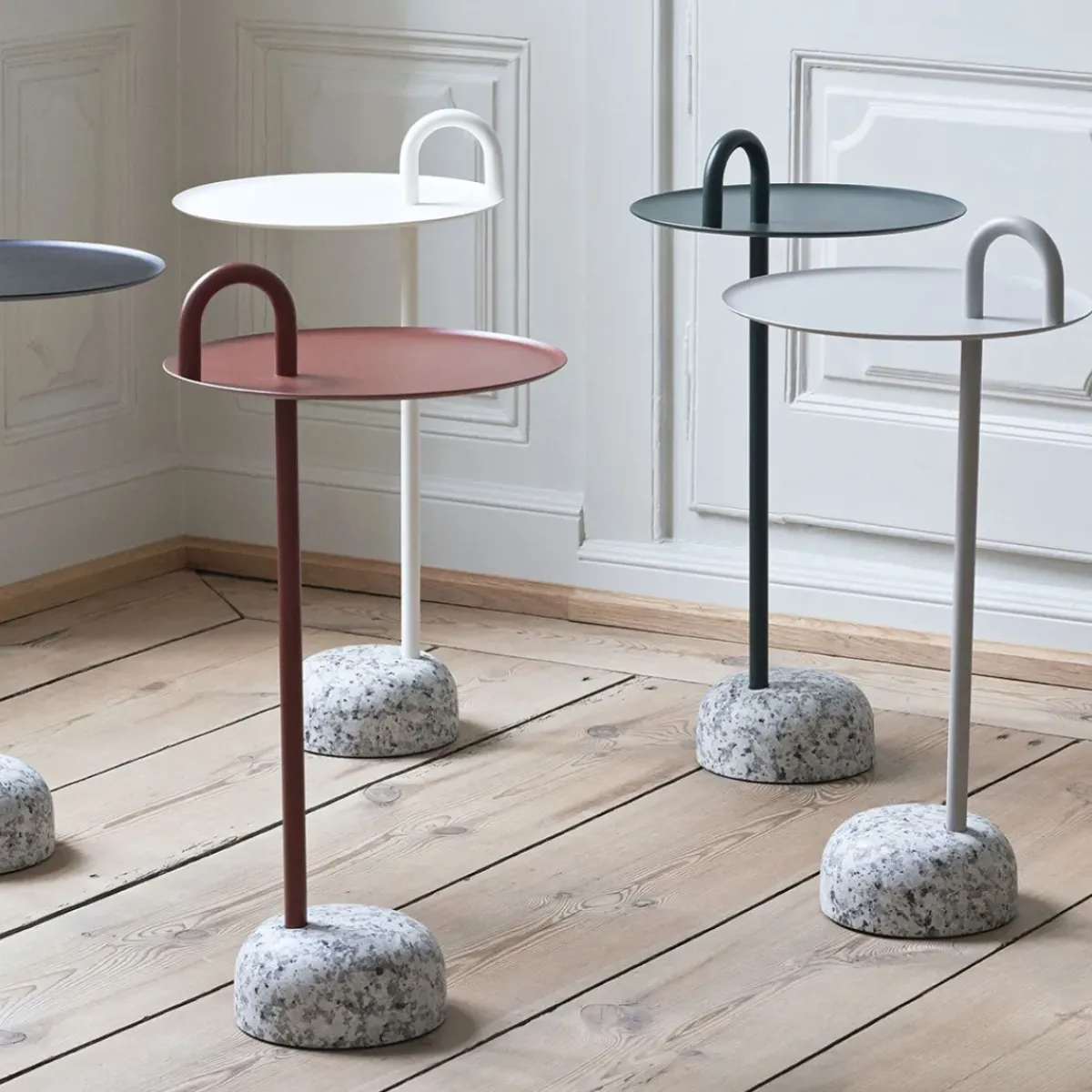 Hay Table d'appoint Bowler en acier et granit - Blanc crème > Tables Basses & D'appoint