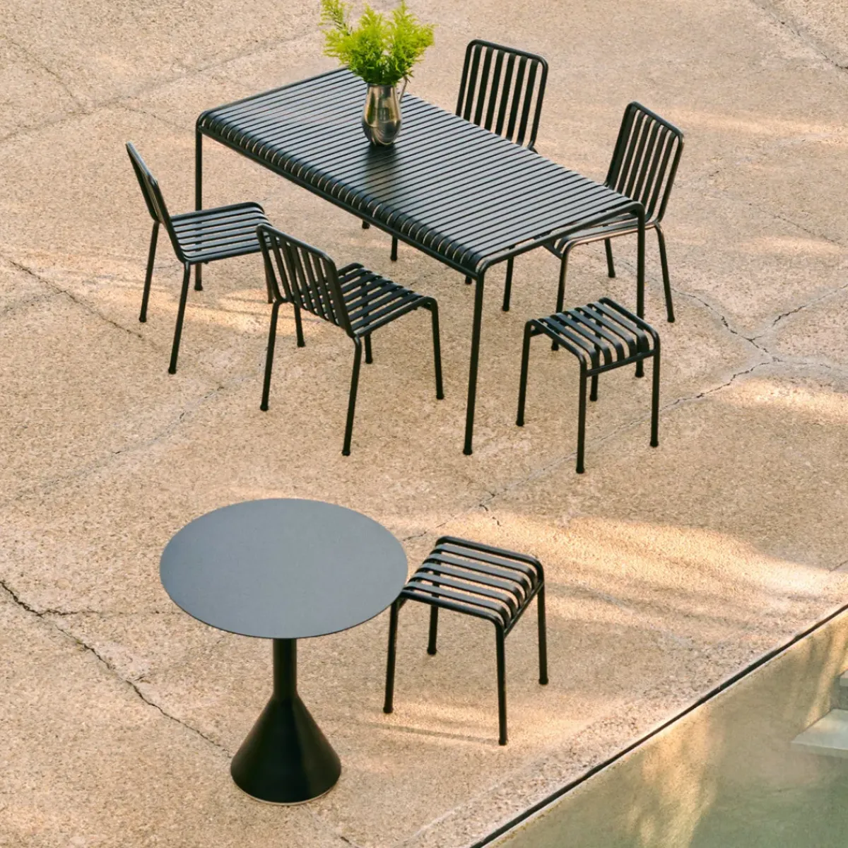 Hay Tabouret Palissade en acier poudré - Anthracite > Chaises