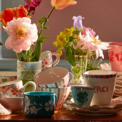 Rice Tasse expresso ovale Trèfle en céramique > Tasses & Mugs