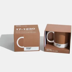 Sélectionné par Fleux Tasse Pantone - Couleur de l'année 2025 - Mocha Mousse > Tasses & Mugs