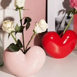 DOIY Vase Love > Vases