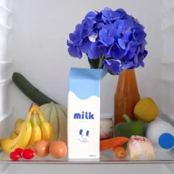 Fluid Market Vase Milk > Vases